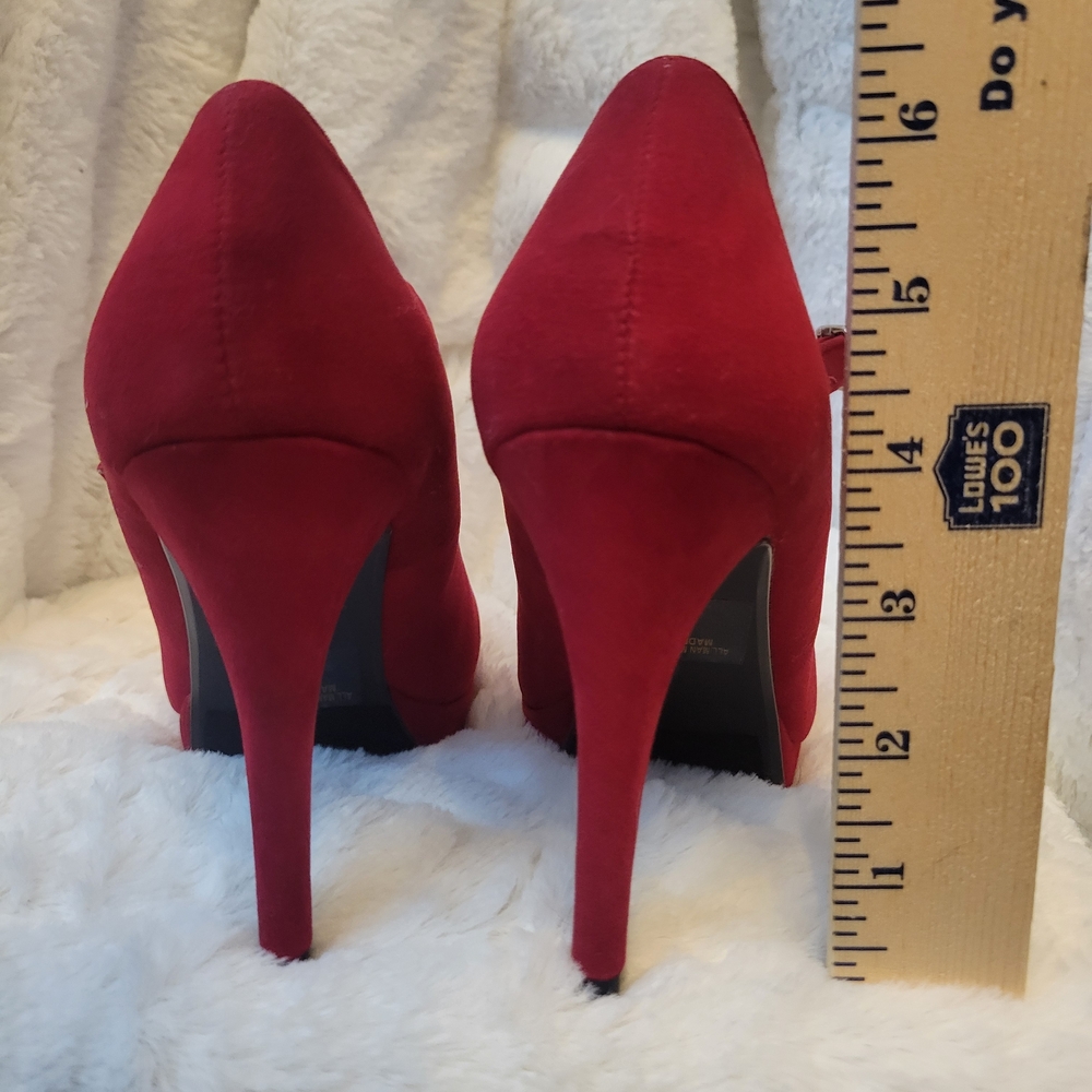 Dream Pairs Elegant Red Mary Jane Heels - Picture 4 of 4